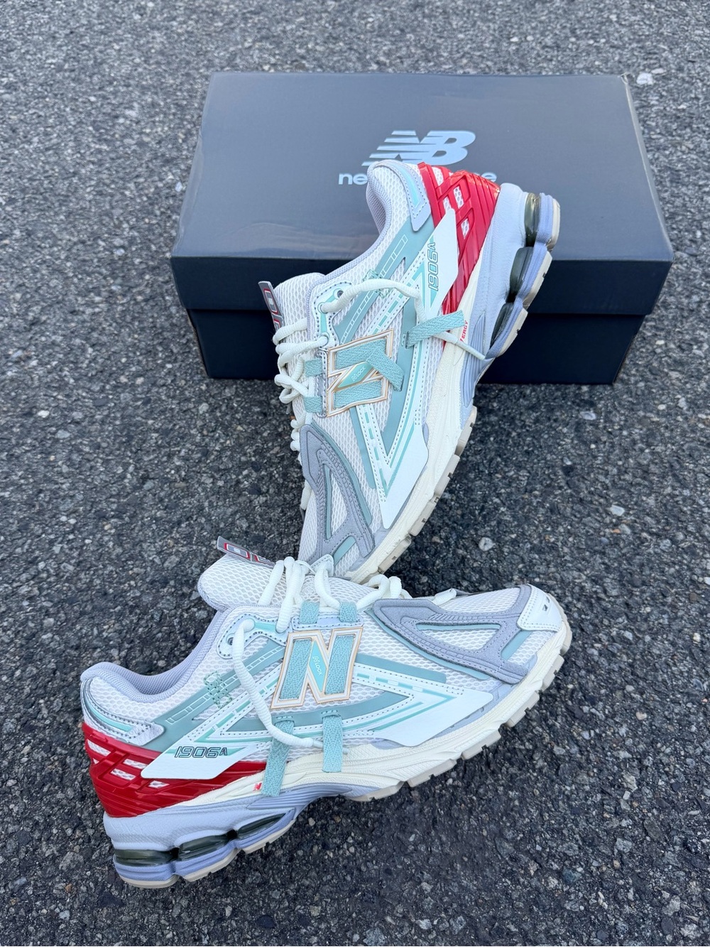 New Balance 1906R White Mint & Red - Picture 3 of 4